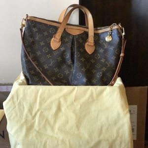 Louis Vuitton Purse